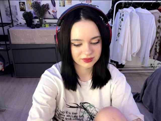 UrEmily webcam