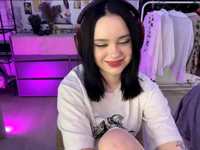 UrEmily webcam