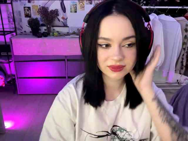UrEmily webcam