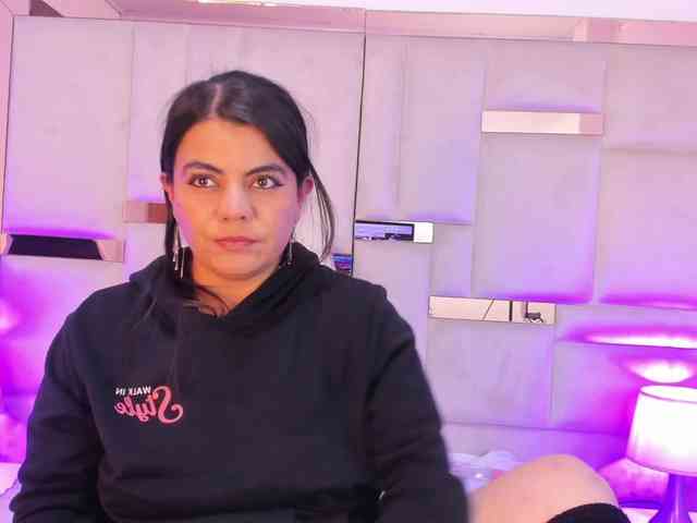 DayanaNaughty webcam