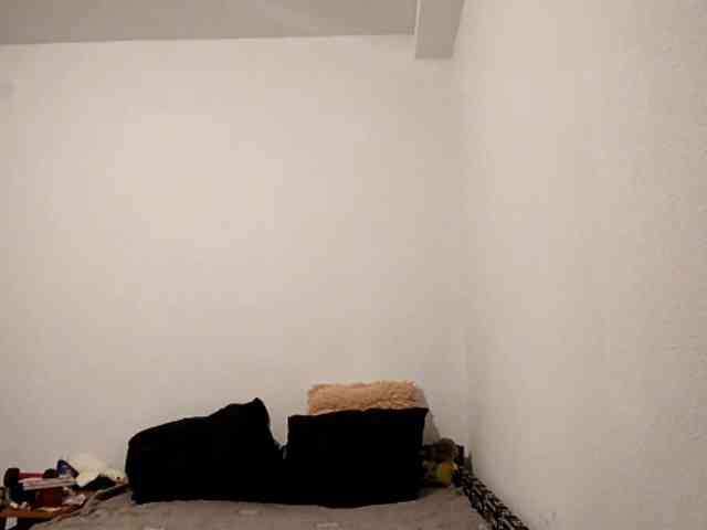 KeniaBarnet webcam