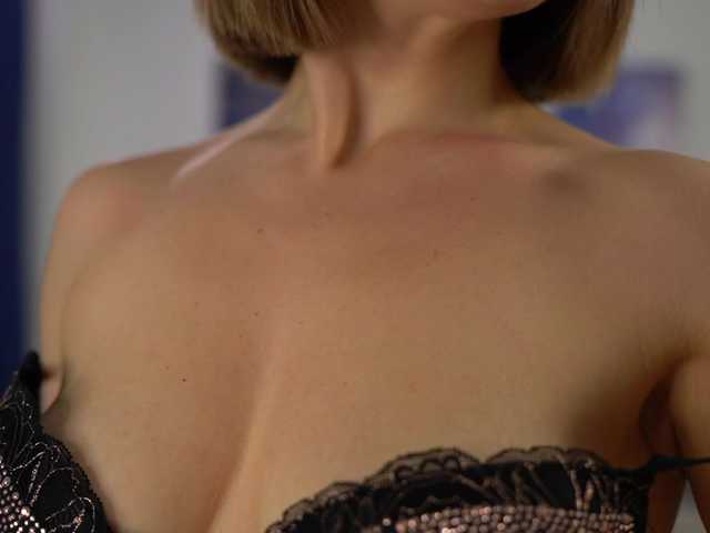 -Anitaraj-'s BongaCams show and profile