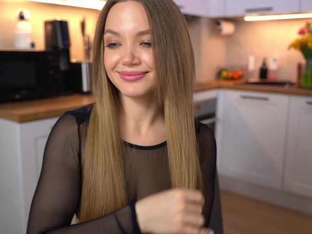 le modèle -Anitaraj- est en webcam porno dans un show sur le site bongacams, il possède les tags suivants: White/Caucasian,Blonde,Shaved