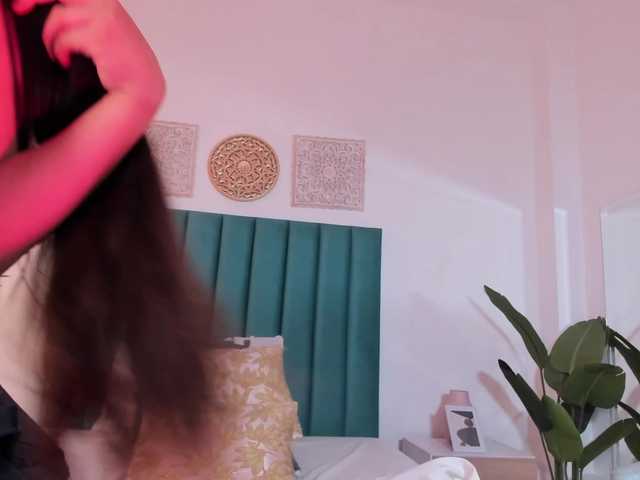  EmaaTaylor chat room