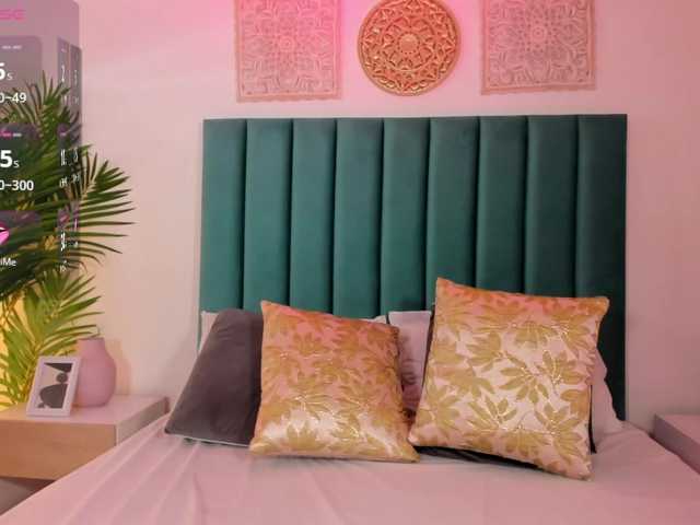  EmaaTaylor chat room