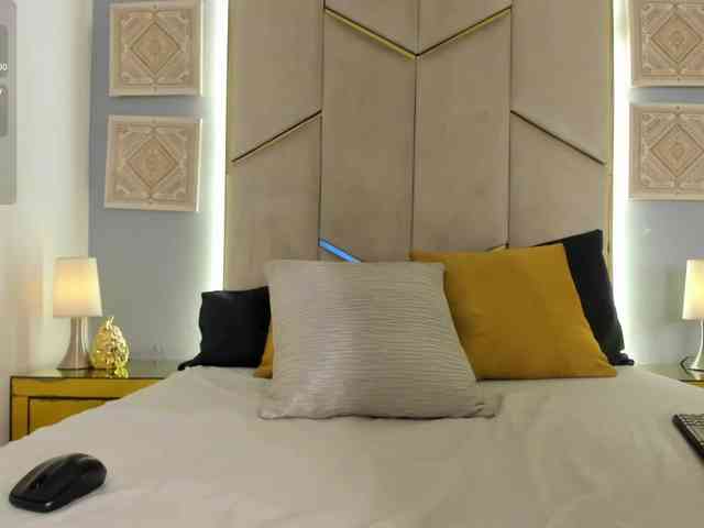 EmaaTaylor EmaaTaylor