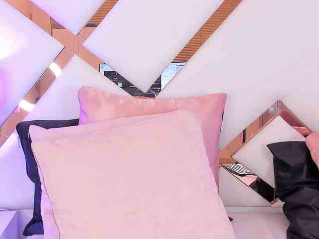 EmaaTaylor EmaaTaylor