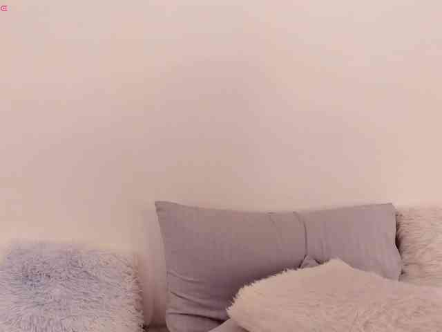 IvonneDuarte webcam
