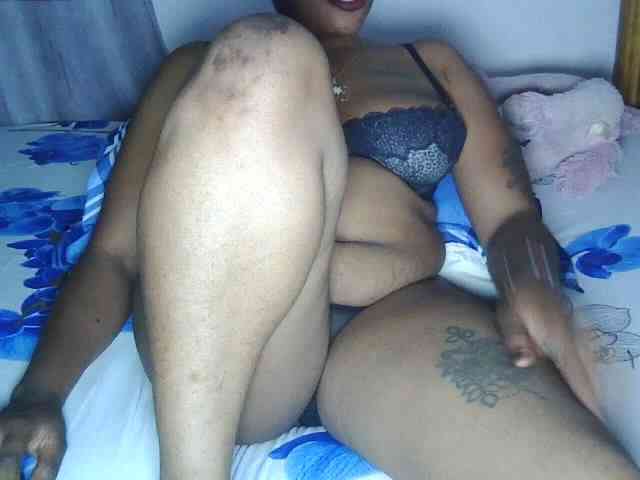Queenmama webcam