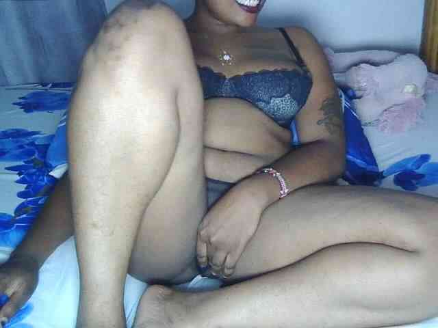 Queenmama webcam