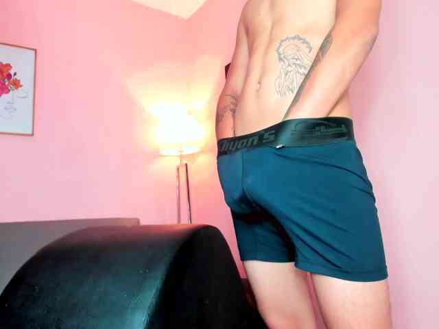 rasterpartypro Live Webcam on BongaCams