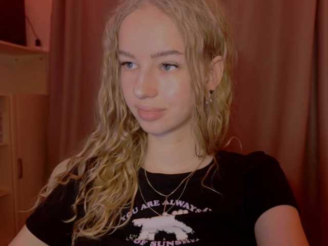 SweetyWhisper from BongaCams