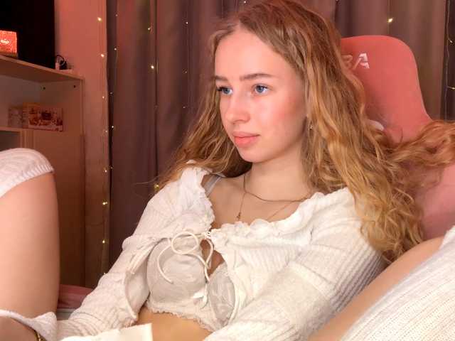 SweetyWhisper Nude Live Sex Shows