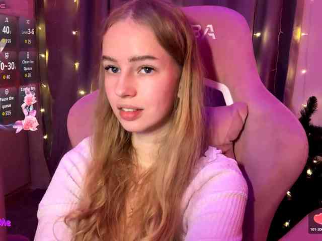 SweetyWhisper webcam