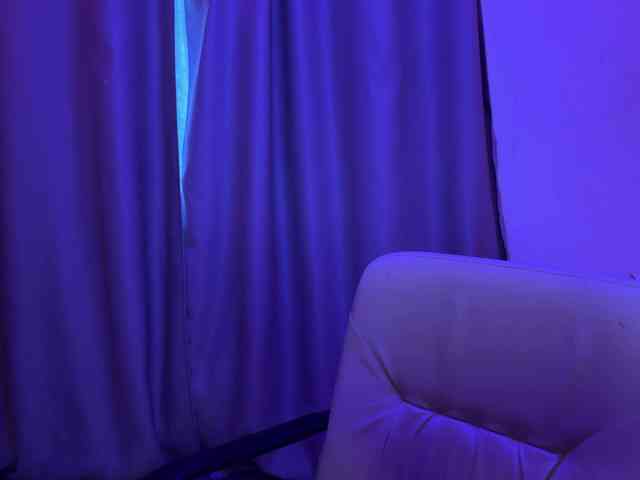 SweetyWhisper webcam