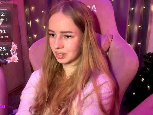 SweetyWhisper webcam