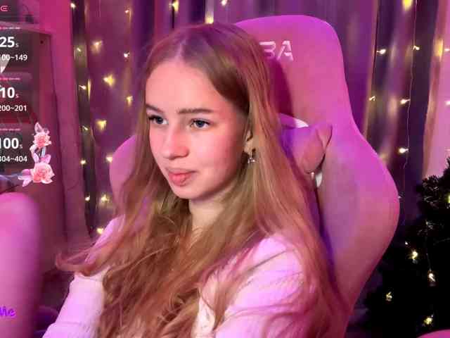 SweetyWhisper webcam