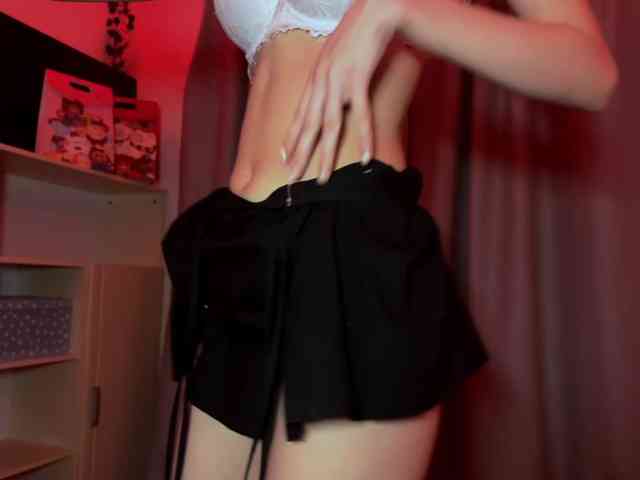 SweetyWhisper webcam