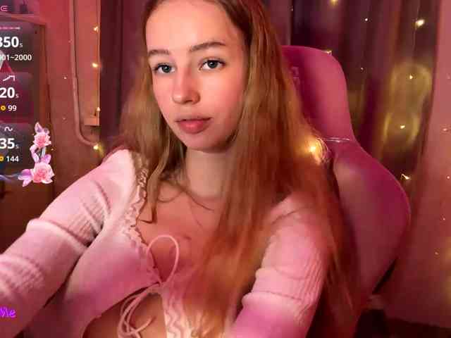 SweetyWhisper webcam