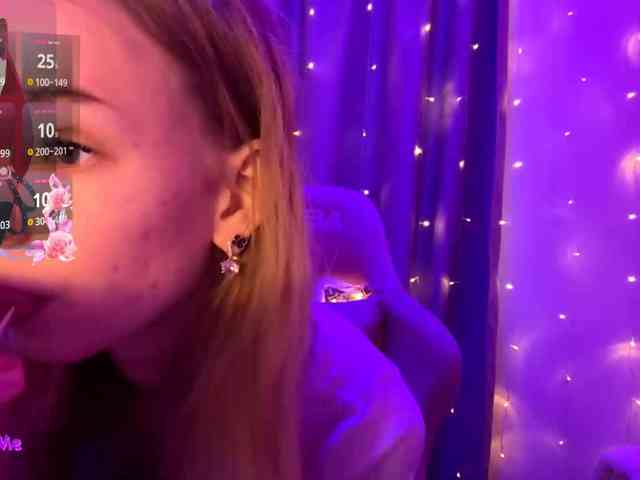 SweetyWhisper webcam