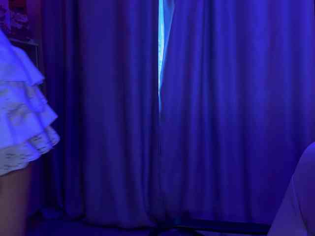 SweetyWhisper webcam