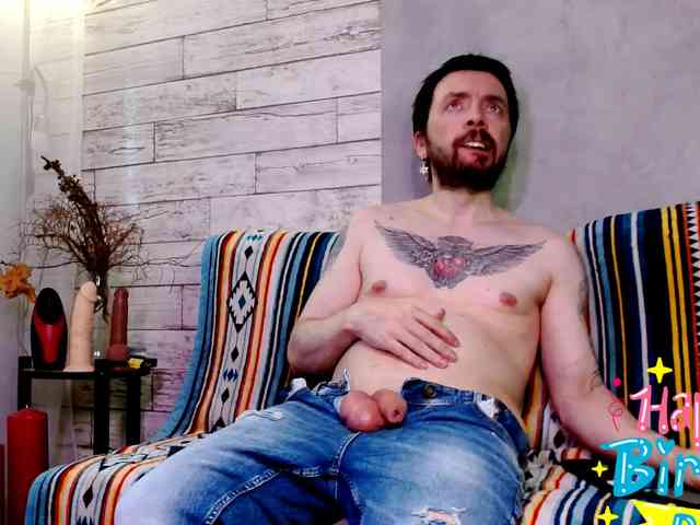 MarkusRivas Live Webcam on BongaCams