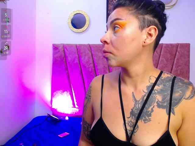 scarlet-jones webcam