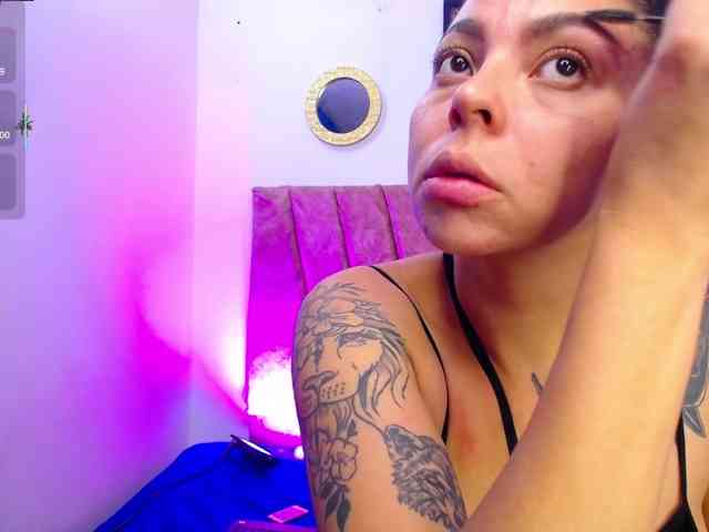 scarlet-jones webcam