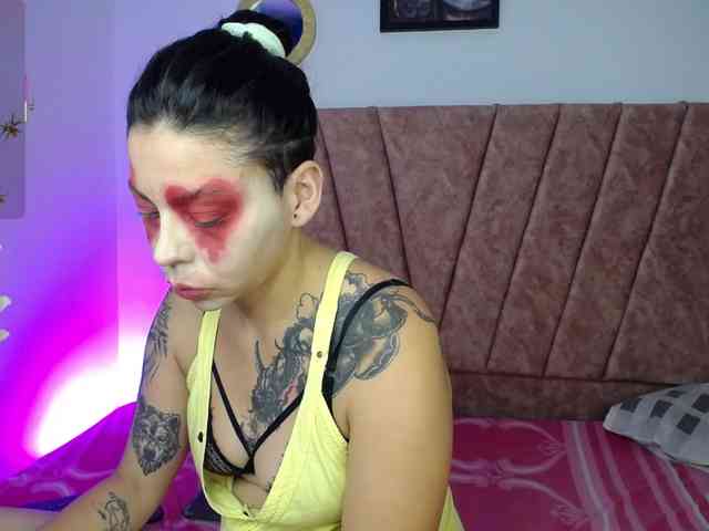 scarlet-jones webcam