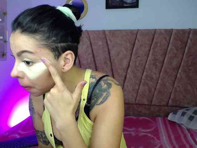 scarlet-jones webcam