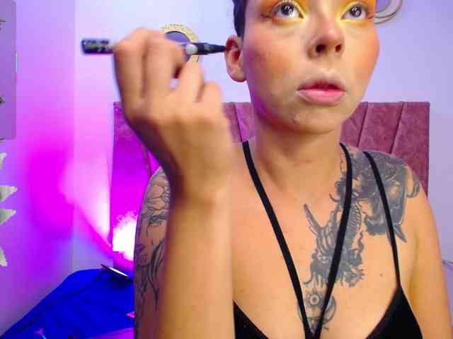 scarlet-jones webcam