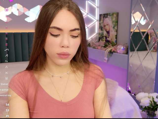 MimiForce's BongaCams show and profile