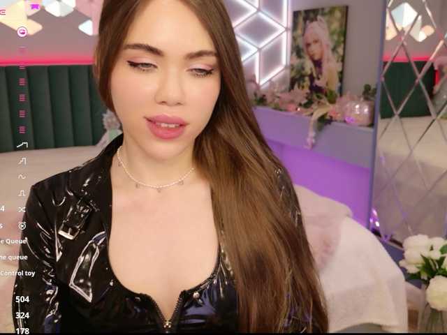 MimiForce's BongaCams show and profile