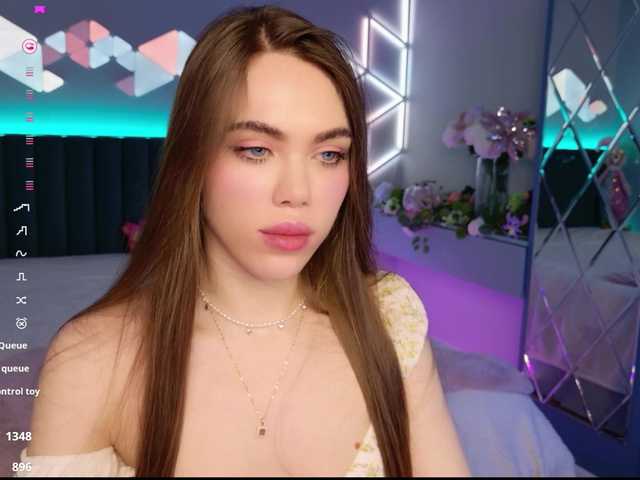 MimiForce's BongaCams show and profile