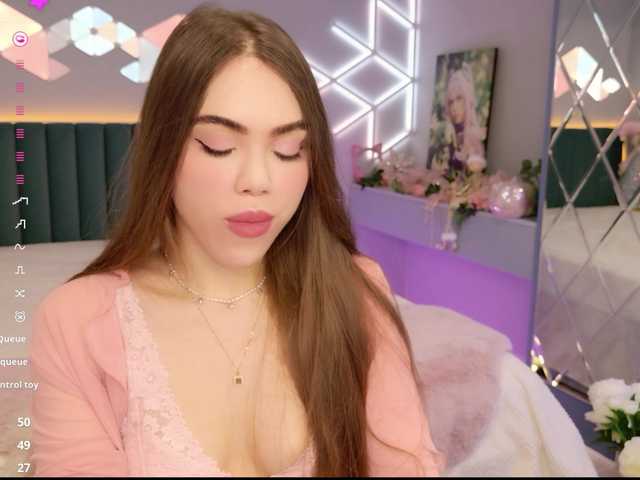 MimiForce's BongaCams show and profile