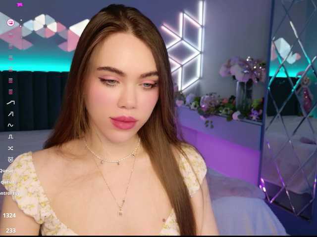 MimiForce's BongaCams show and profile