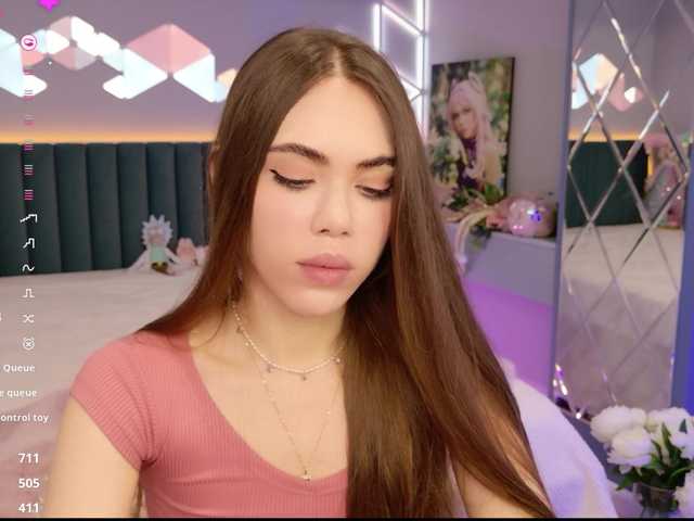 MimiForce's BongaCams show and profile