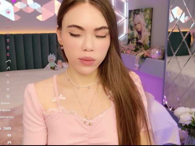 MimiForce's BongaCams show and profile