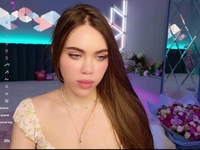 MimiForce's BongaCams show and profile