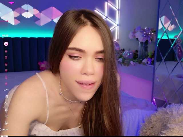 MimiForce's BongaCams show and profile