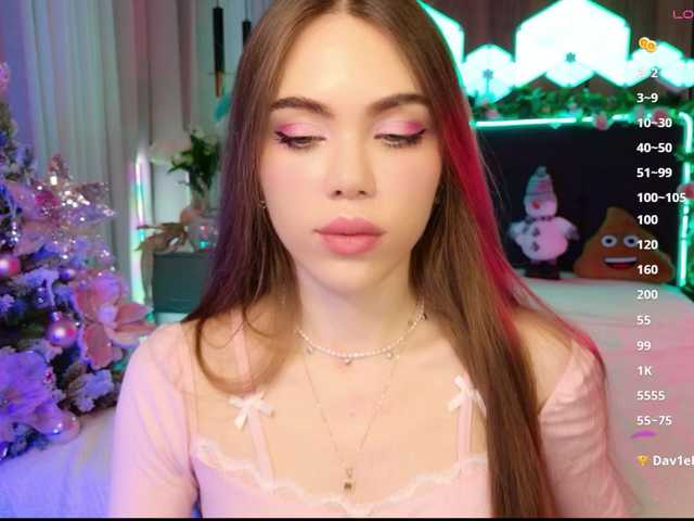 MimiForce's BongaCams show and profile