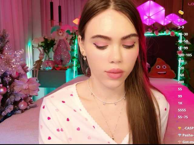 MimiForce's BongaCams show and profile