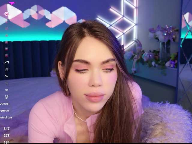 видео MimiForce