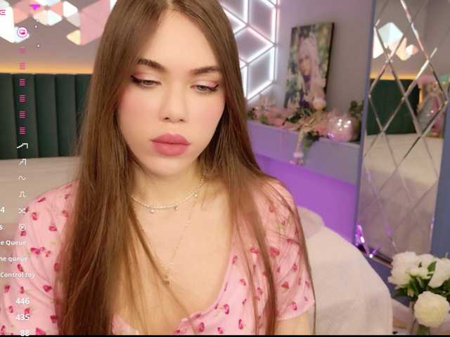 MimiForce's BongaCams show and profile