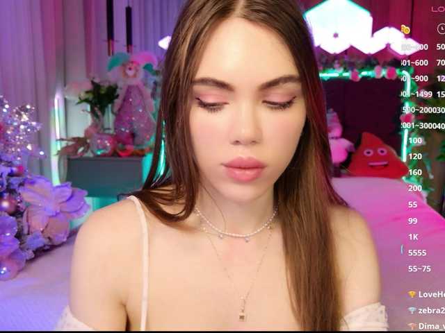 MimiForce's BongaCams show and profile