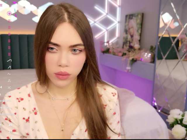 MimiForce's BongaCams show and profile