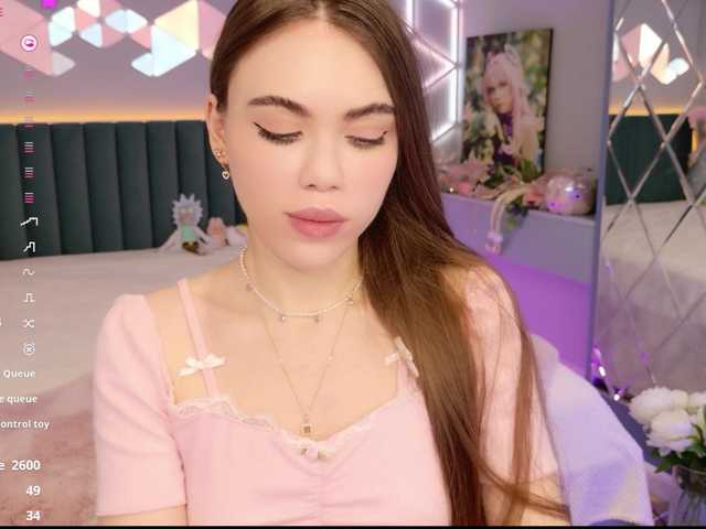 MimiForce's BongaCams show and profile