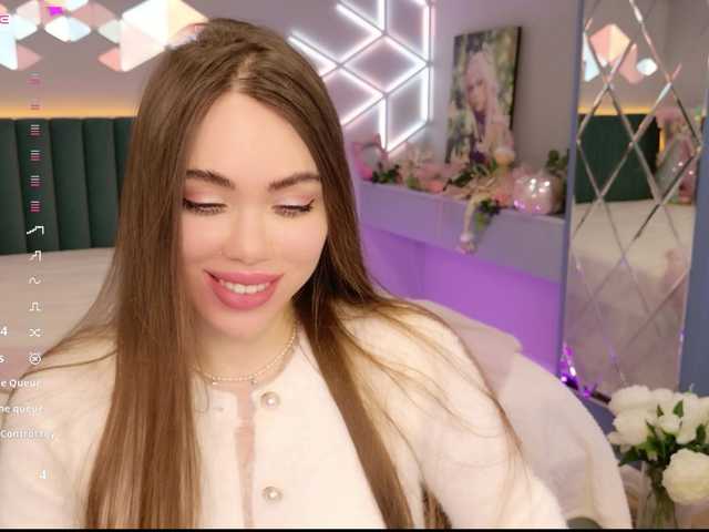 MimiForce's BongaCams show and profile