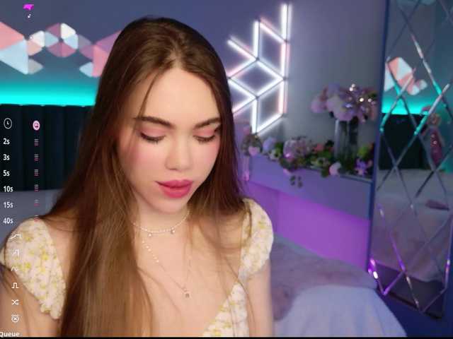 MimiForce's BongaCams show and profile