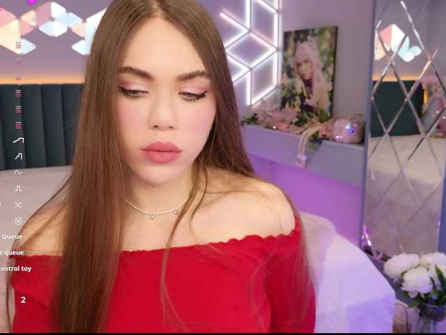 MimiForce's BongaCams show and profile